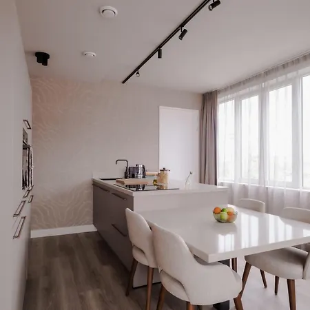 Apartment 2br Penthouse Centre *